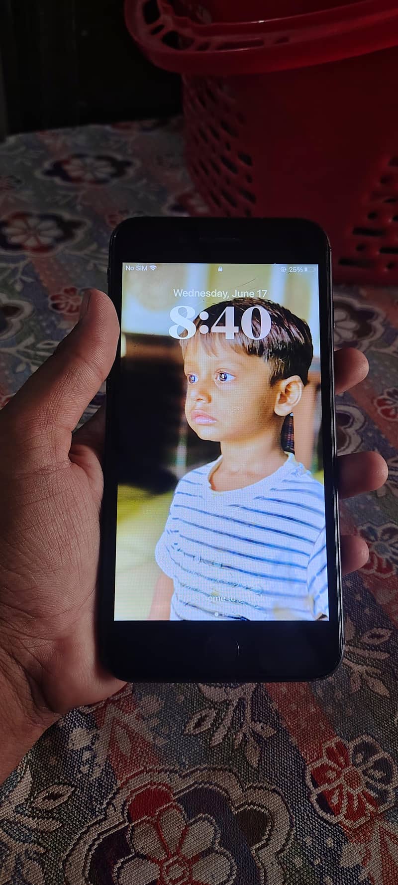 Apple iPhone 8 Plus 1
