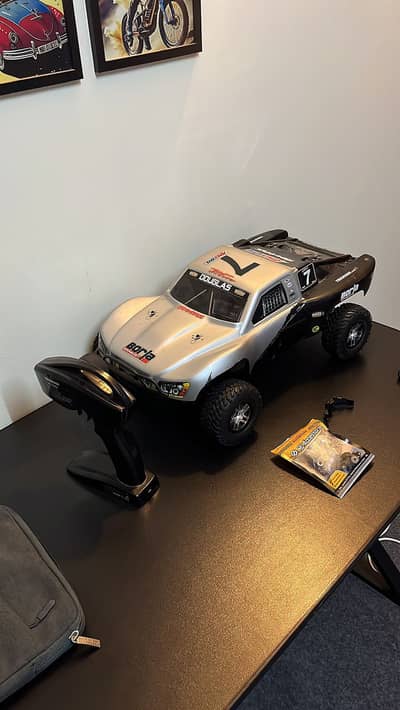 Traxxas Slash 4x4 BL-2S-3S Brushless RC Truck | 9/10 Condition | RTR