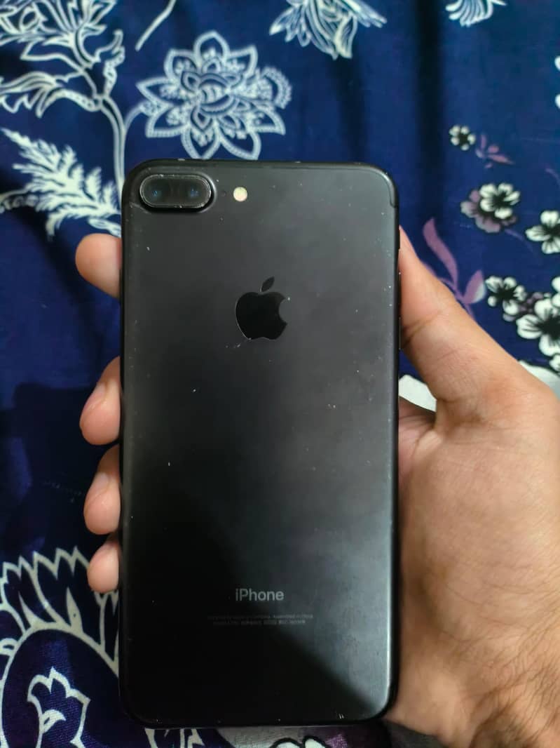 Apple iPhone 7 Plus 0
