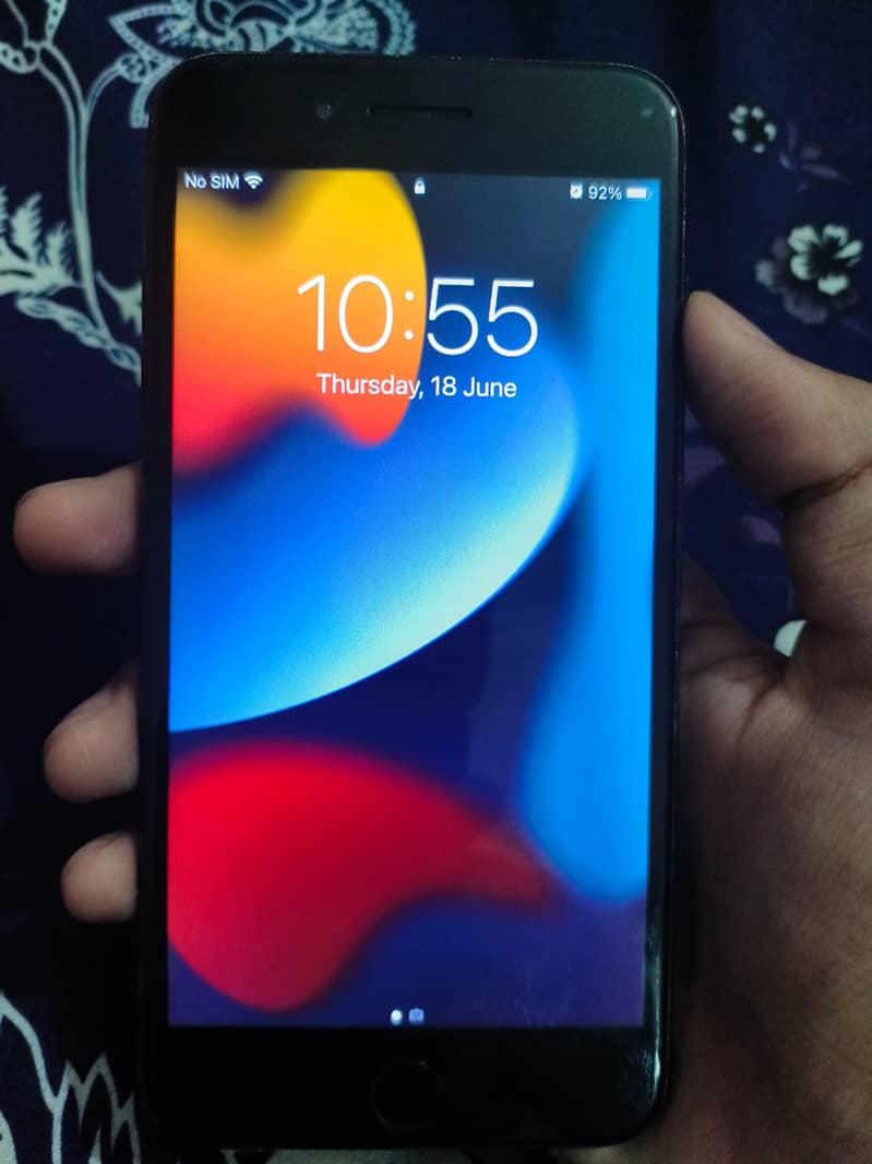 Apple iPhone 7 Plus 1