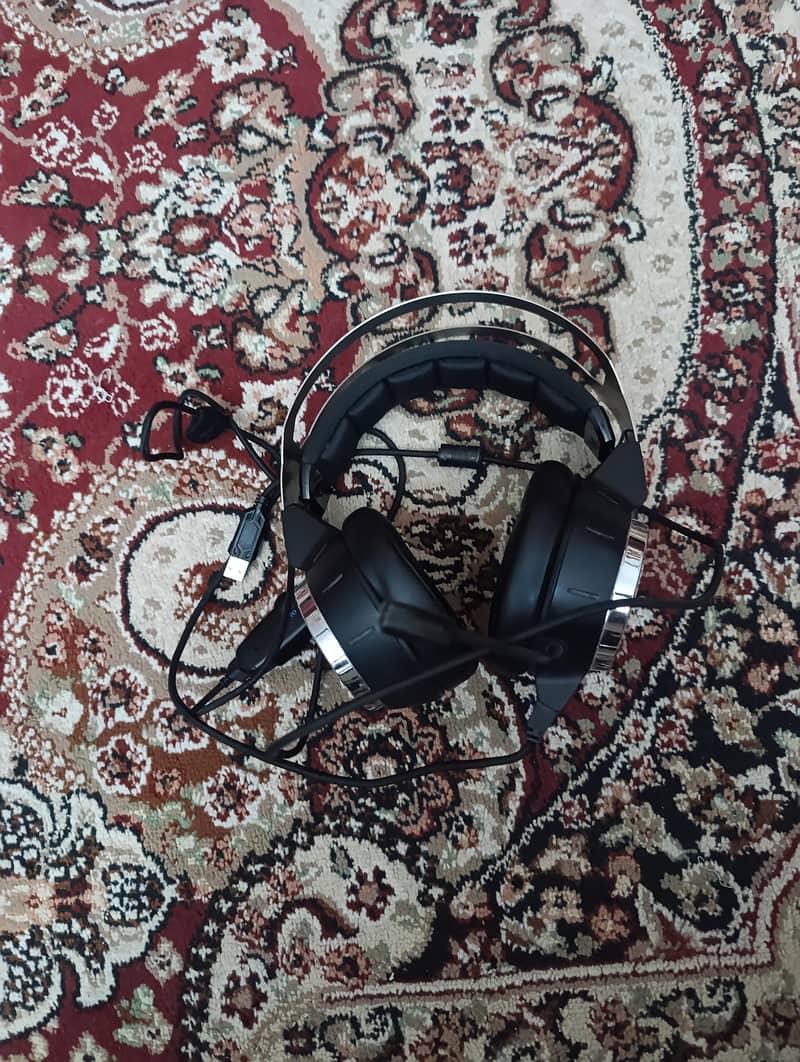 Fantech phantom II VX6 and Gaming headset 3