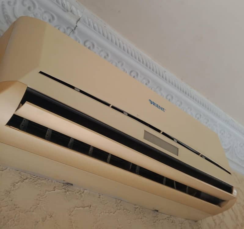 orient AC 1
