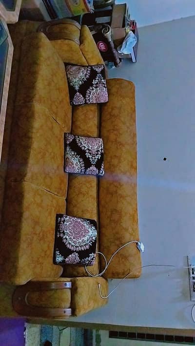 5 seaters sofa for sale
