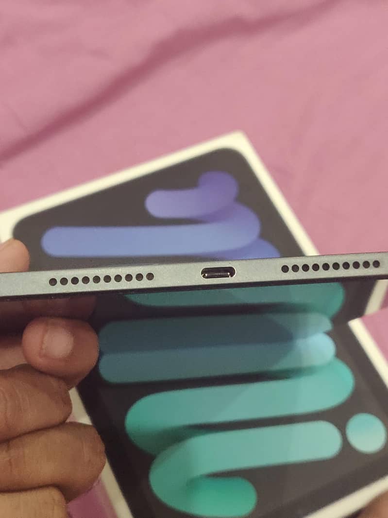 Ipad Mini 6 with Box  3