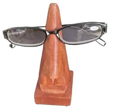 | Nose Shaped Eyeglass Holder |
