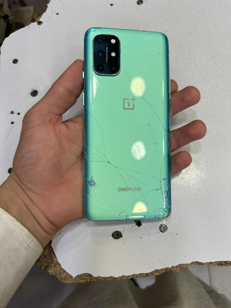 One Plus 8T 1