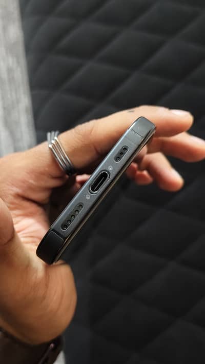 Apple iPhone 16 Pro