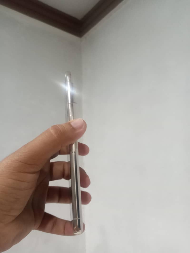Google Pixel 8 Pro 6