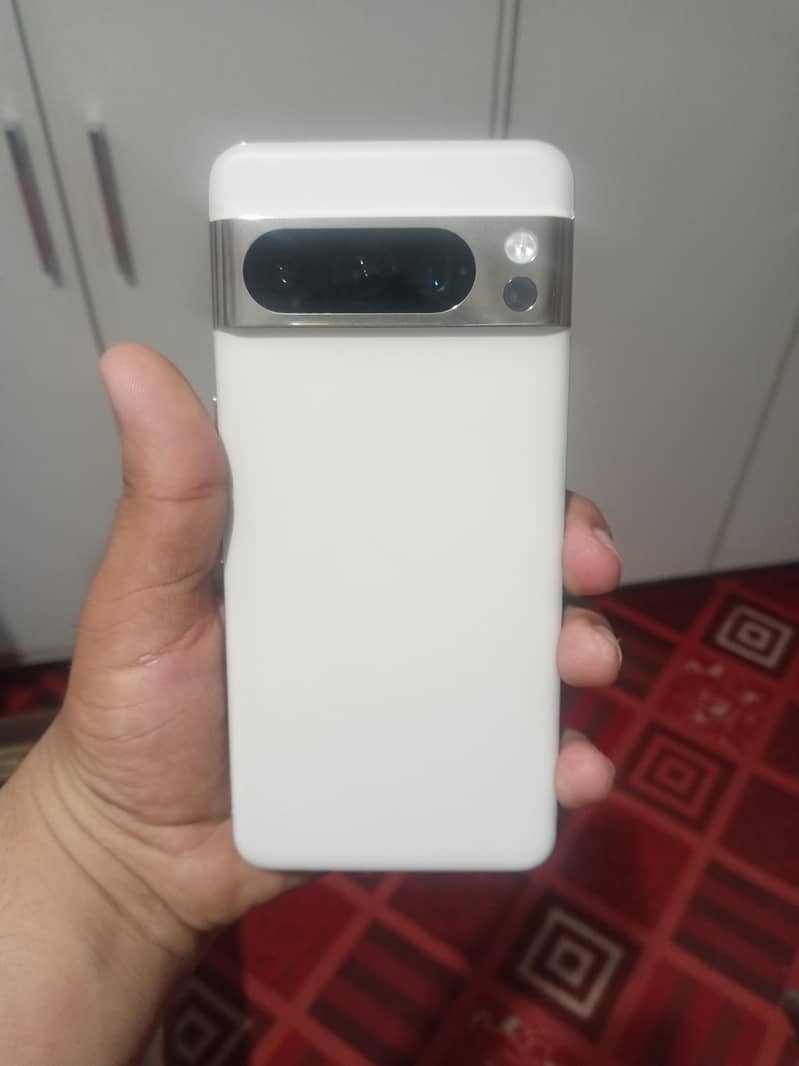 Google Pixel 8 Pro 9