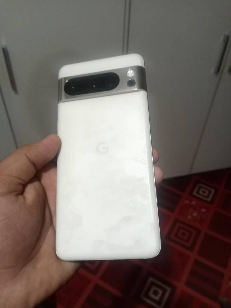 Google Pixel 8 Pro 11