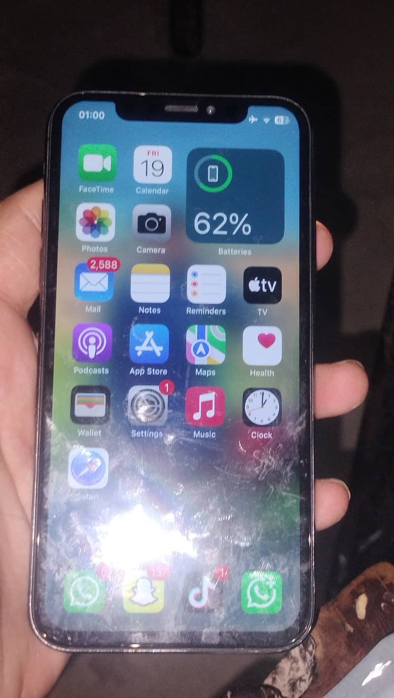 Apple iPhone X 3