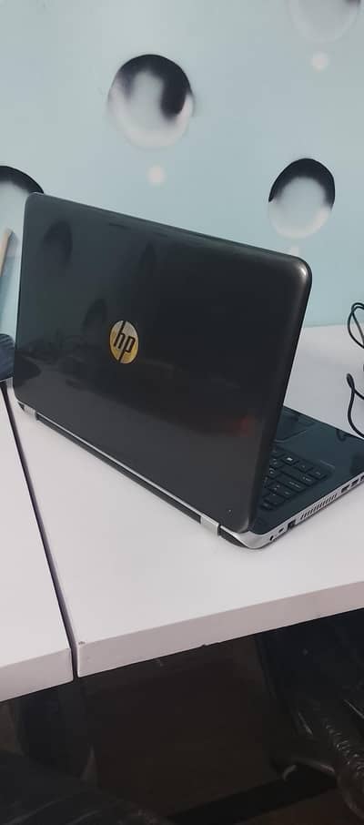 HP pavilion core i3