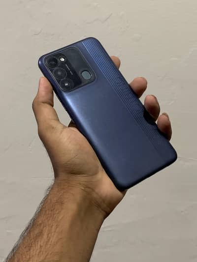 Tecno Spark 8C