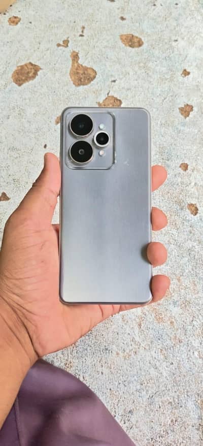 Realme 15-5G. . . . 12G. B. . . 512G. B. . .