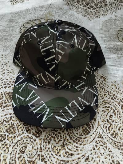 Valentino cap