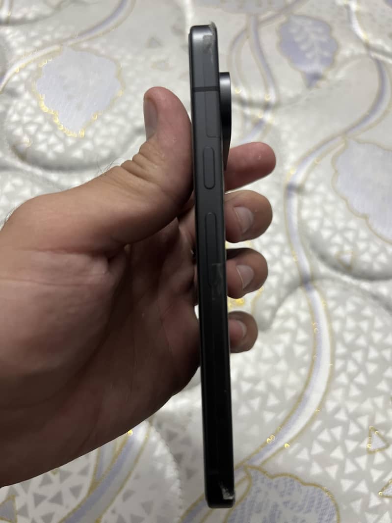 Google Pixel 9 4