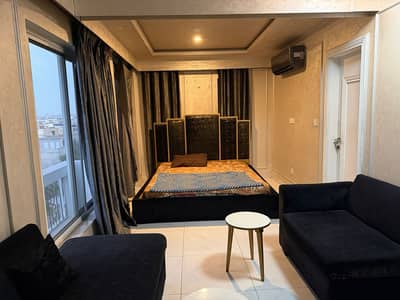 One bedroom daily basis laxusry short stay apartment available for rent