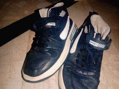`Bachon ke High-Top Sports Shoes Size 35 - Navy Blue - AIR FASHION`