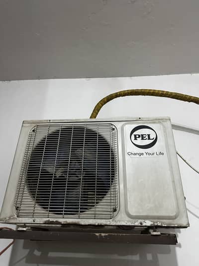 1.5 ton PeL Ac very good in used