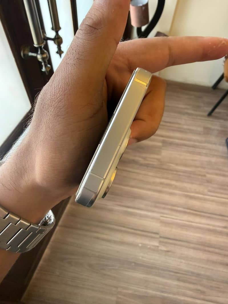 Iphone 15 Pro 6