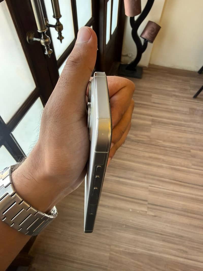 Iphone 15 Pro 9