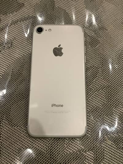 Apple iPhone 7