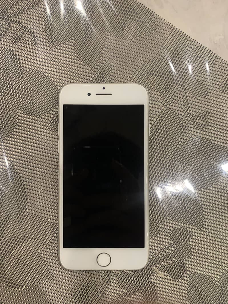Apple iPhone 7 1
