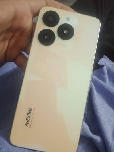 Itel A70 4/128 with box and charge