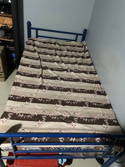 Iron bed single bed for urgent sale