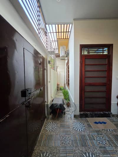 240 SQ yd house for sale in Gulistan e Johar block 13