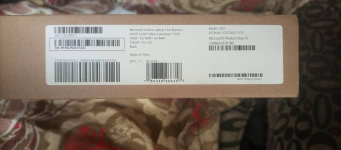 Microsoft Surface core i5 13 Generation