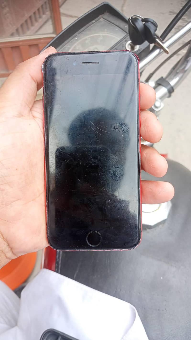 Apple iPhone 7 1