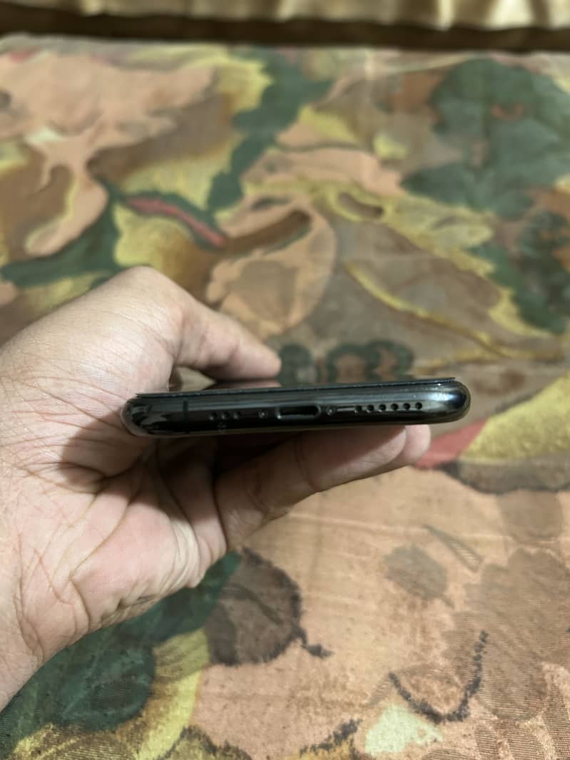 Iphone 11 pro 1