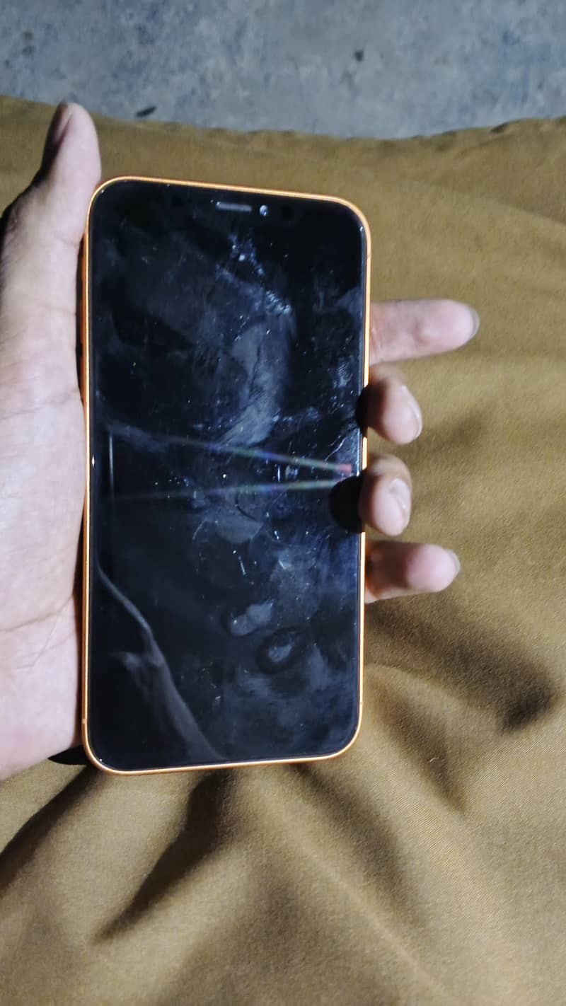 Apple iPhone X 4