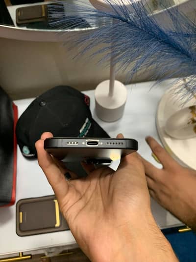 iPhone 16 pro max JV 256gb with box 10/10