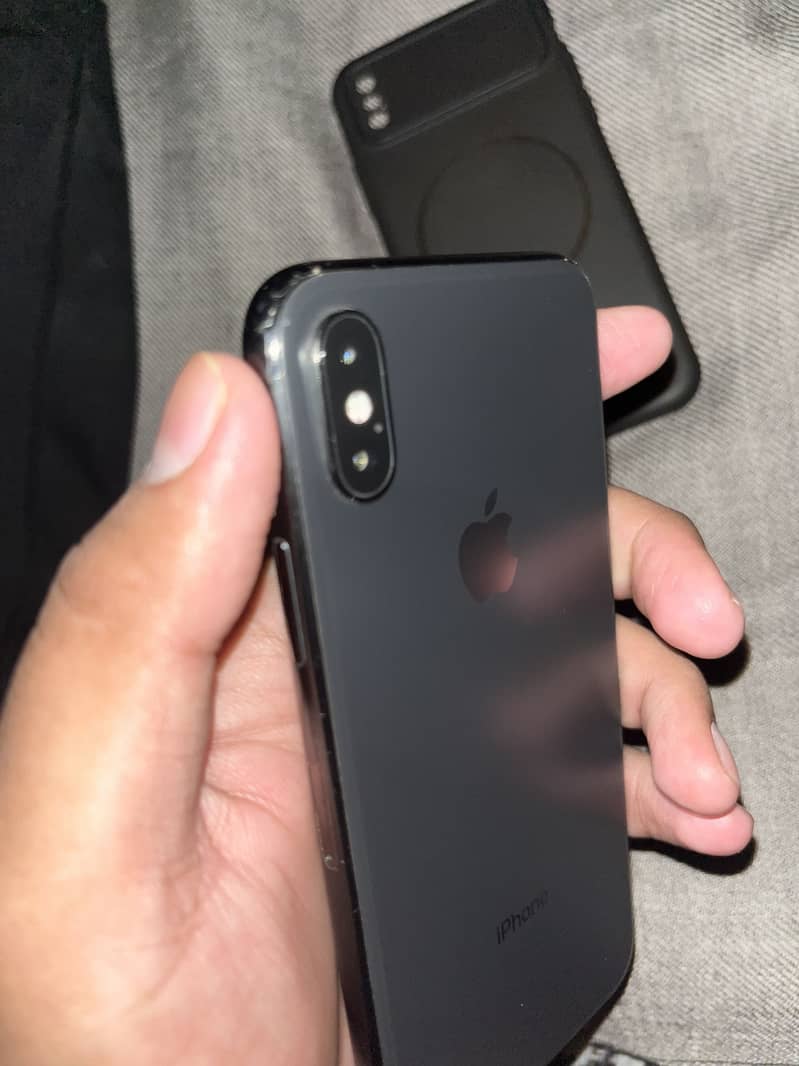 Apple iPhone X 6