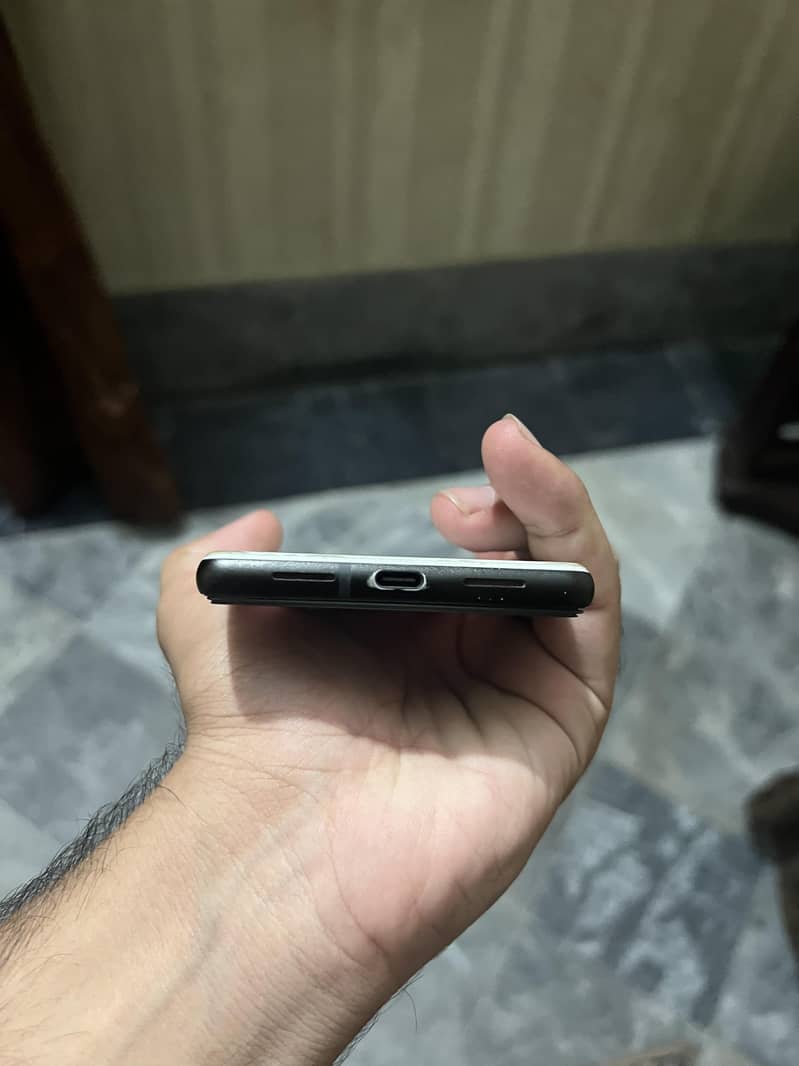 Google Pixel 6 5