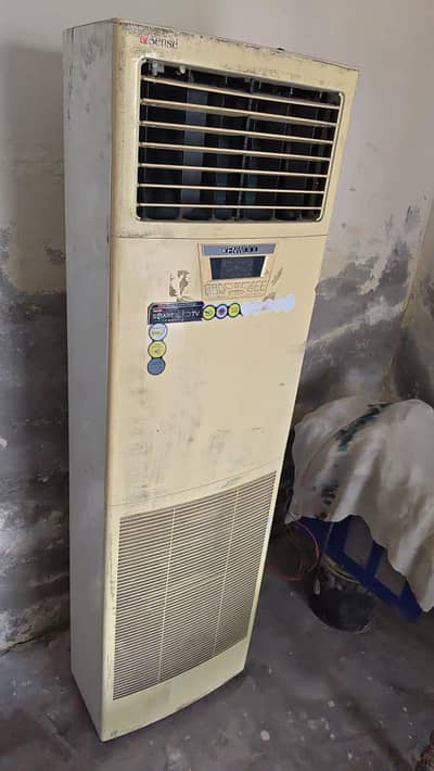 Kenwood indoor Lg outdoor 2 ton Ac available