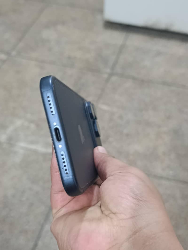 Apple iPhone 17 Pro Max 2