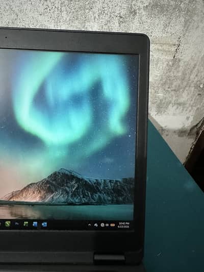 Used Core i5 8th Generation Laptop – Smooth Performance