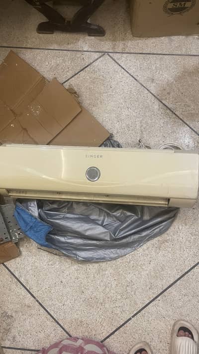 Singer Split AC