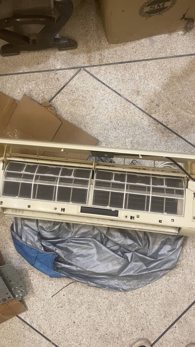 Singer Split AC 5