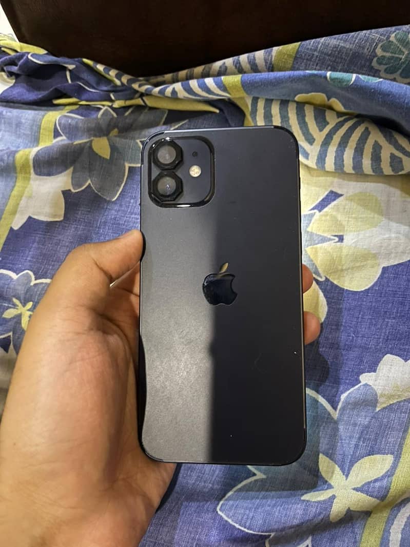 Apple iPhone 12 3