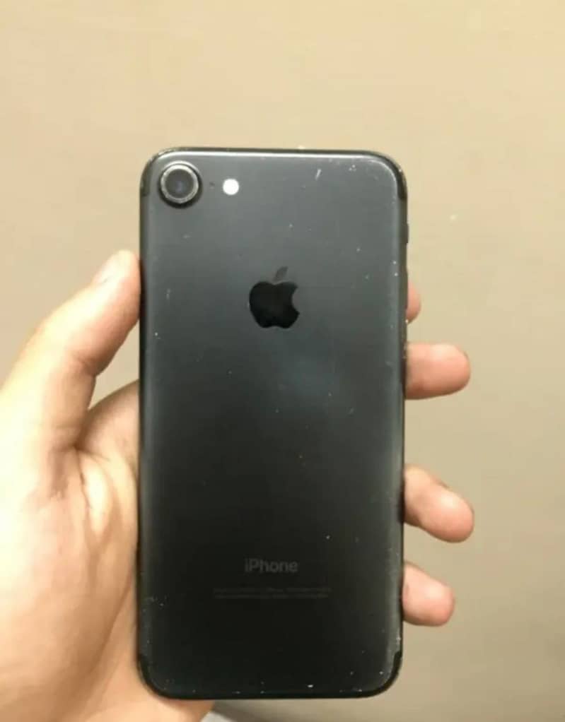 Apple iPhone 7 2