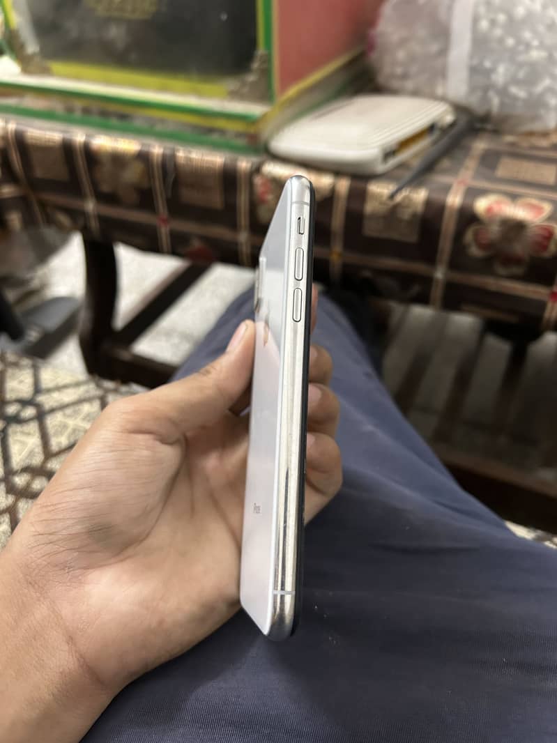 Apple iPhone X 1