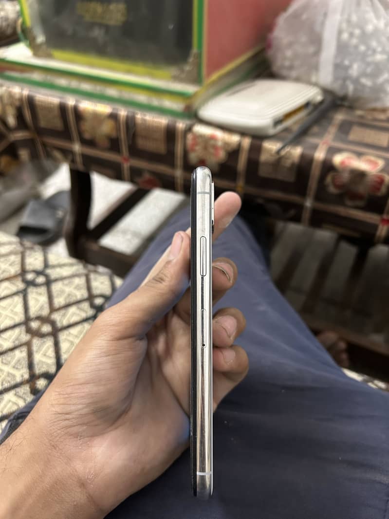 Apple iPhone X 7