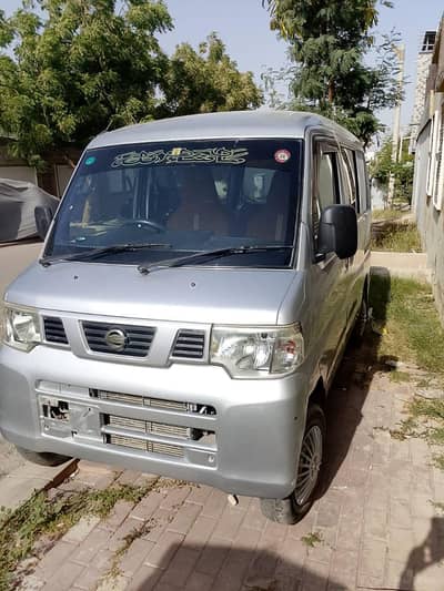 Nissan Clipper 2012