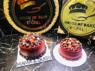 customized cakes brownies cupcakes