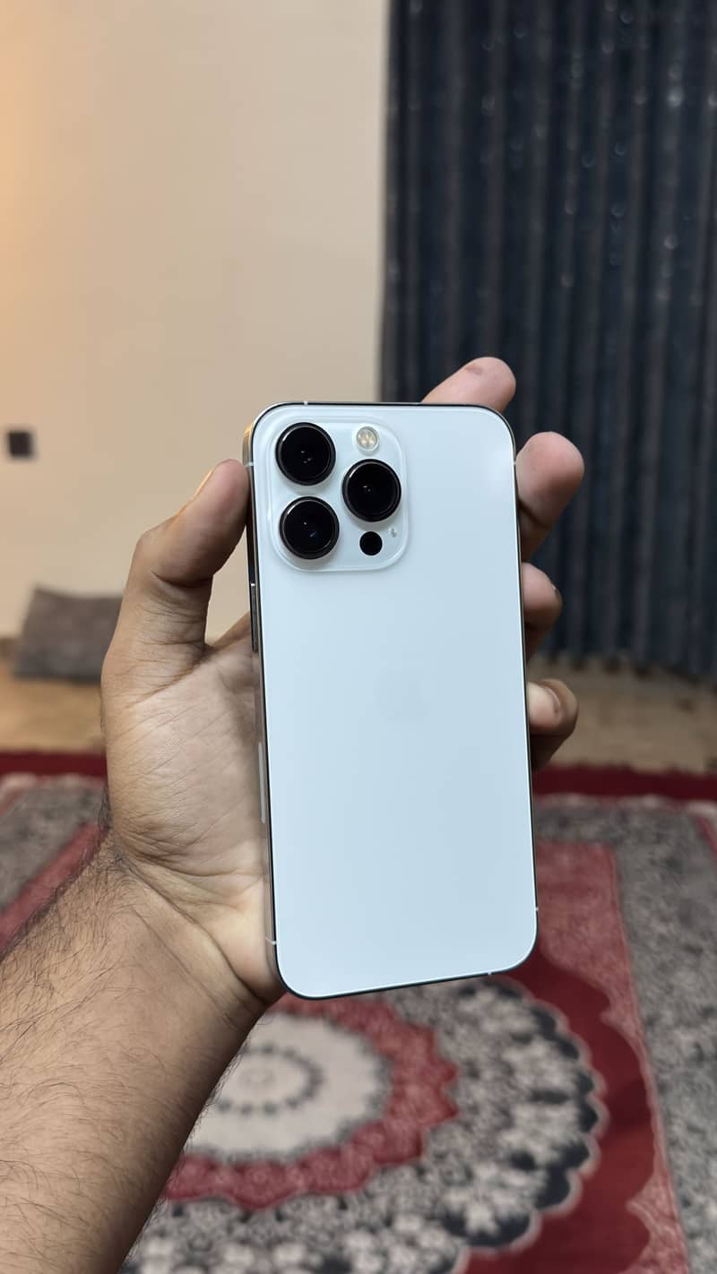 iPhone 13 Pro 0