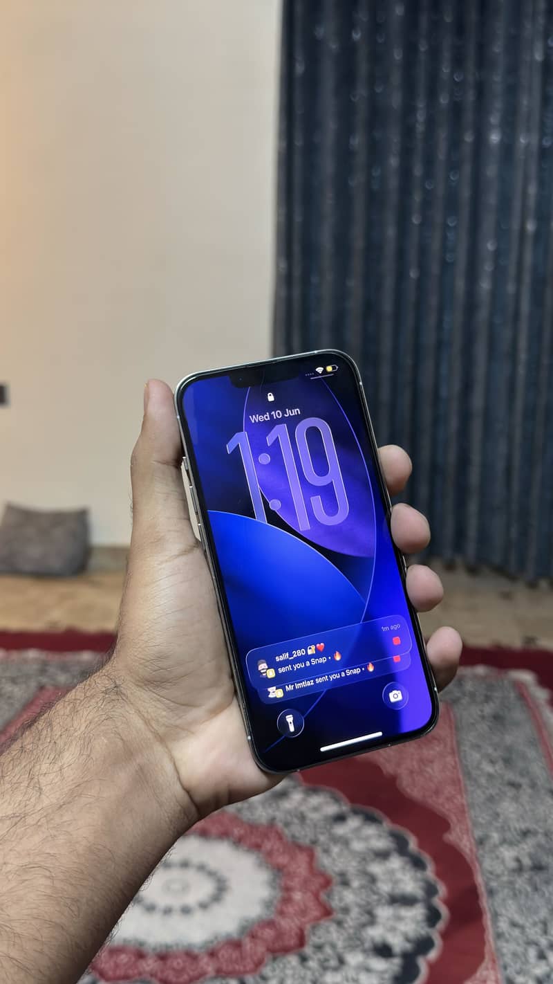 iPhone 13 Pro 1